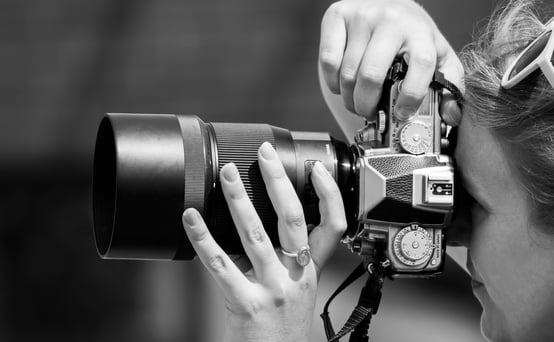 photographer-9645680_1920
